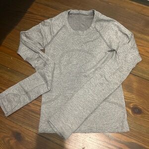Lululemon Swiftly Tech Long-Sleeve Shirt Gray size 0